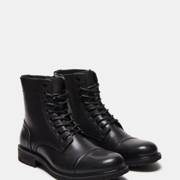 Steve Madden | Shoes | Camdem Black Leather Combat Boots  display picture 2